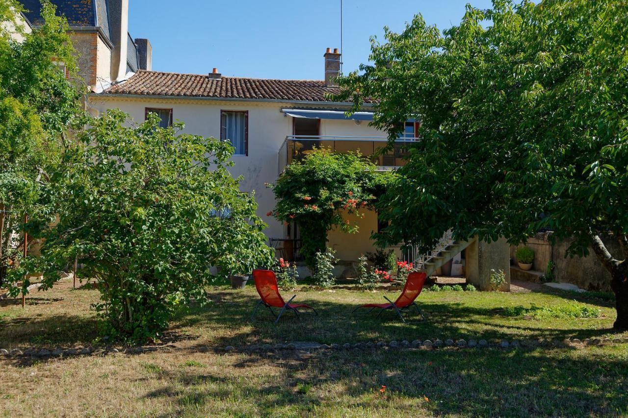 Les Chambres De La Vallee Argentonnay 外观 照片